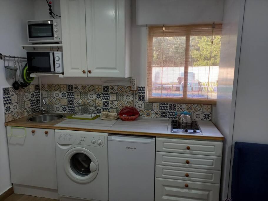 ベセリル・デ・ラ・シエラAcogedora Casita Loft De Piedra Con Piscina Compartidaアパートメント エクステリア 写真